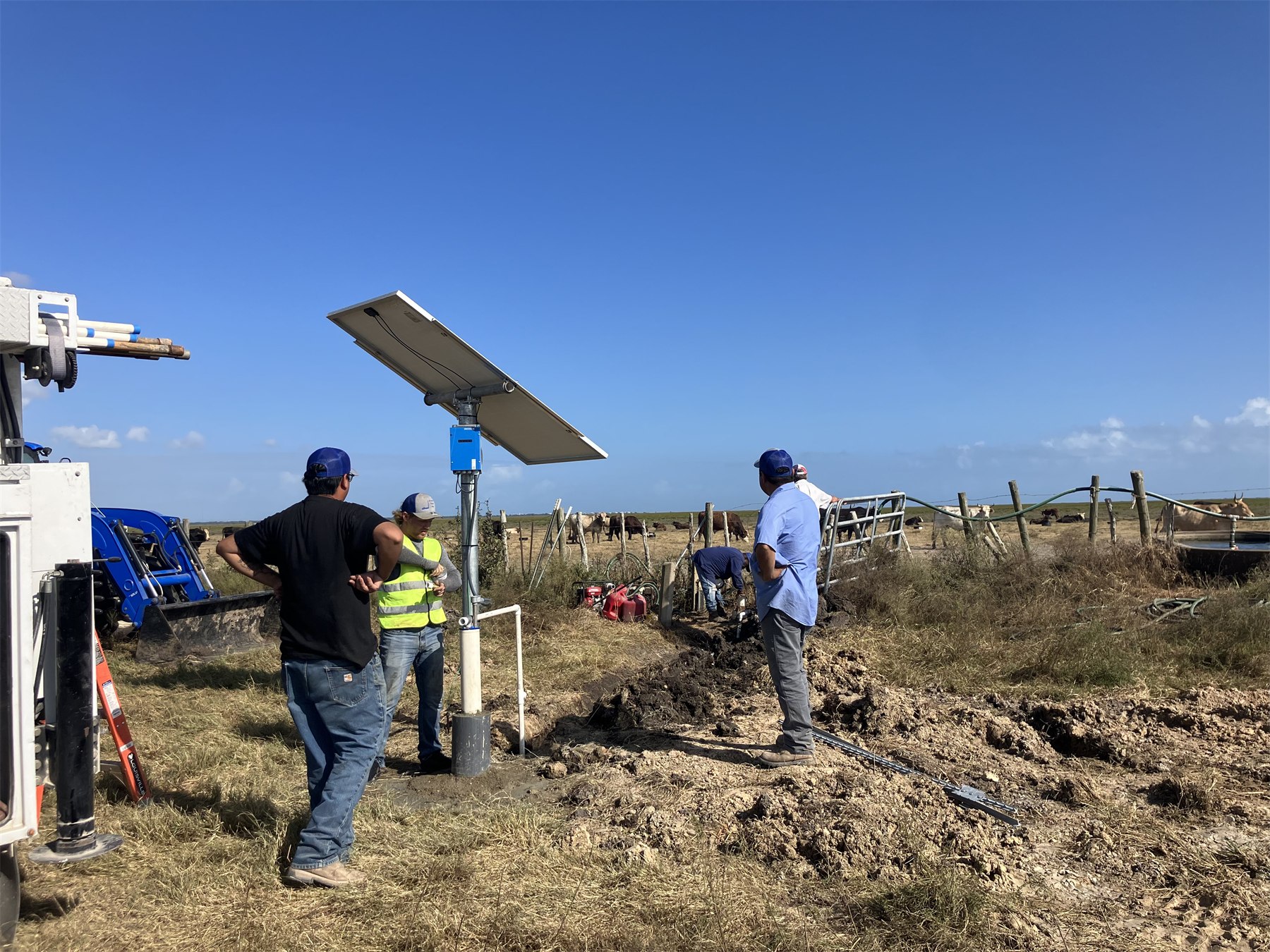 Matagorda Water Well crew working together on a Texas coast jobsite